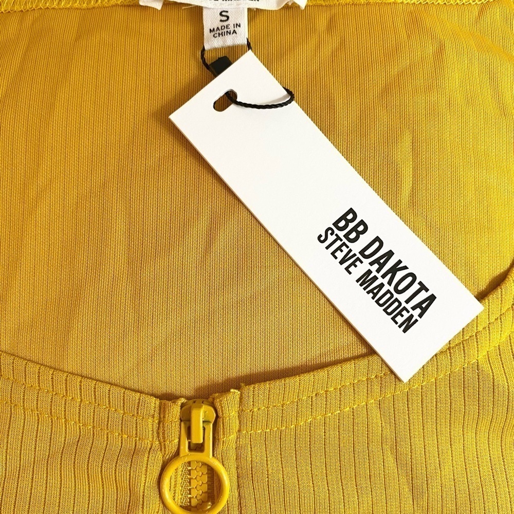 BB Dakota Gold Top Steve Madden Long Sleeve Scoop Neck Front Zip Sunflower S - Picture 4 of 7